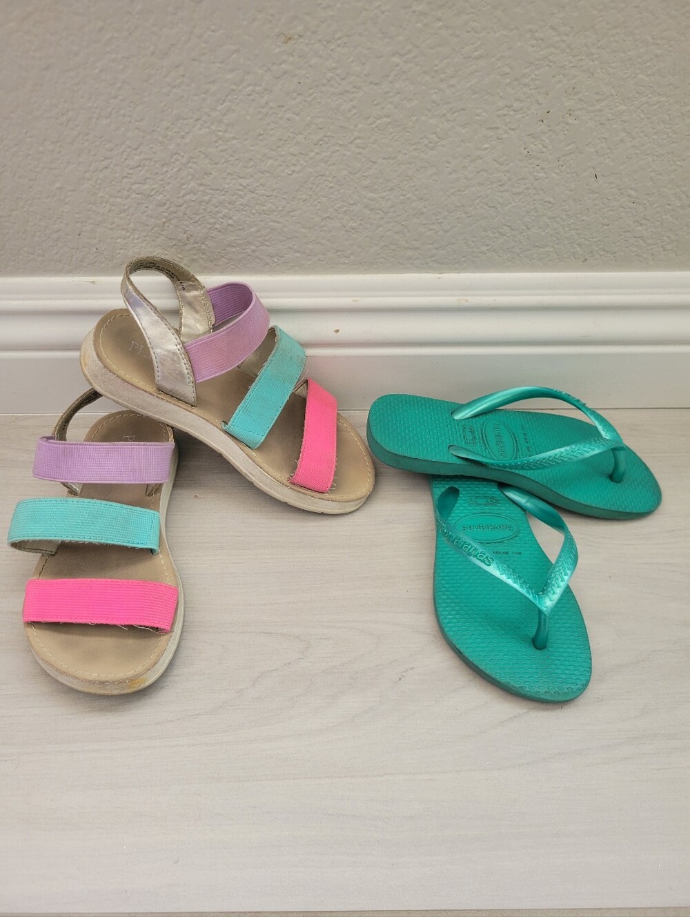 Girls' Sandal Bundle & Teal Flip Flops Multicolor Size 11 Toddler Sip-ons